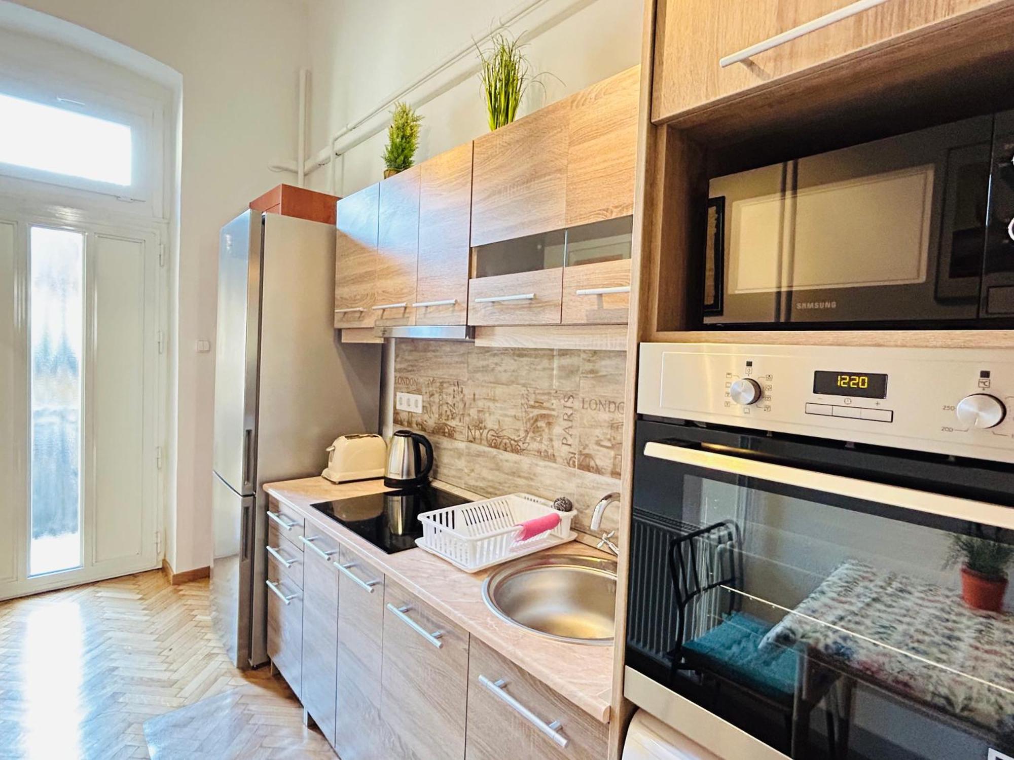 Rakoczi Boulevard 47 Apartment