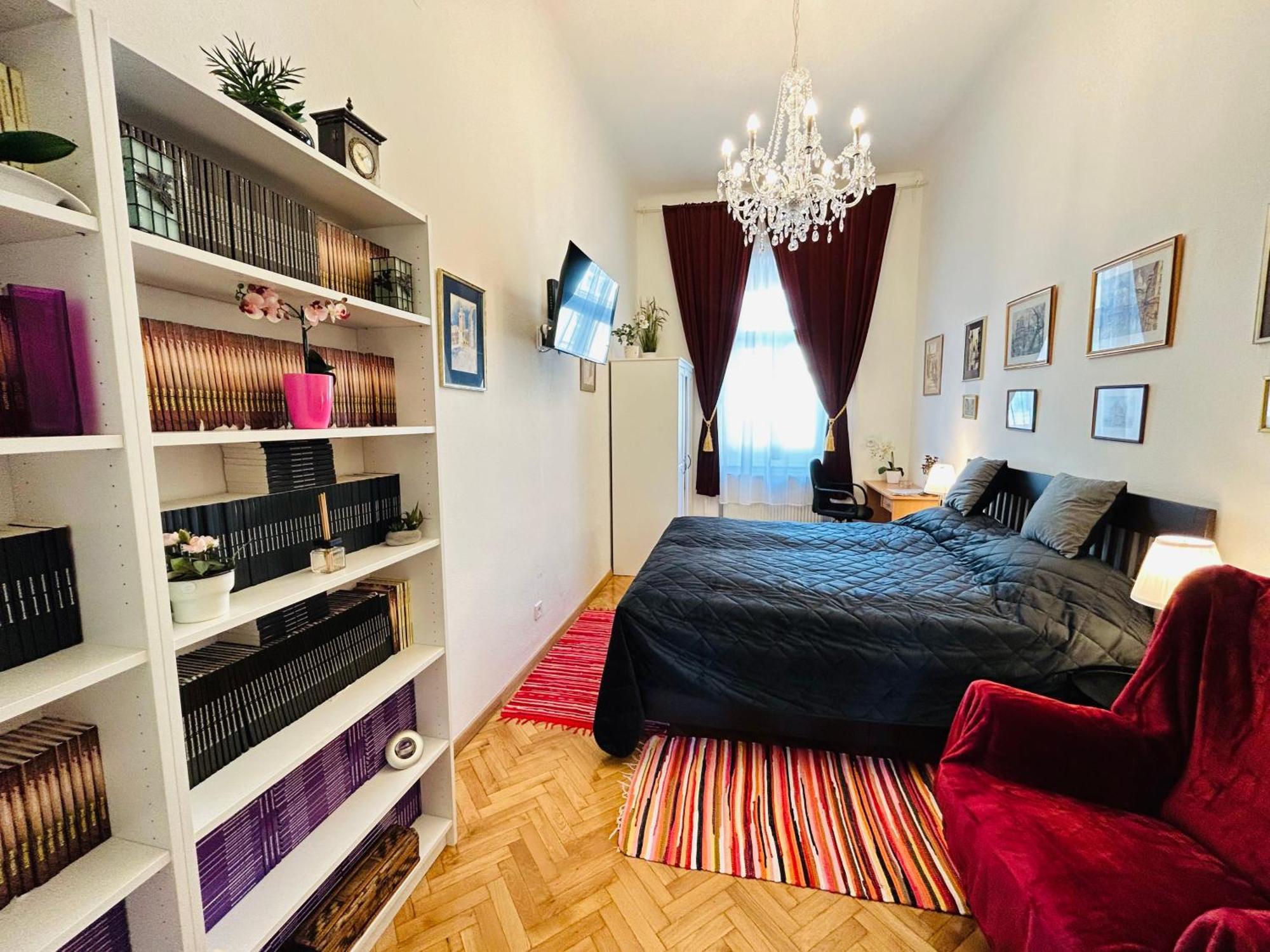 Apartment Rakoczi Boulevard 47 Budapest